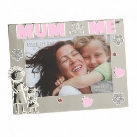 Silver Plated and Embossed Frame Hearts & Flowers - Mum & Me