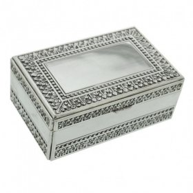 Sophia Antique Silver Plated Rectangle Trinket Box Leaf Design