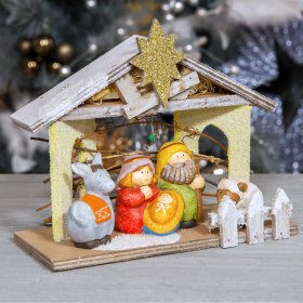 Ceramic 4 Figurine Nativity Set With Light Up Stable